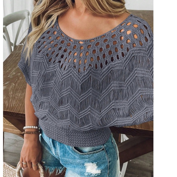 Classic Batwing Sleeve Textured Top - Picture 7 of 8